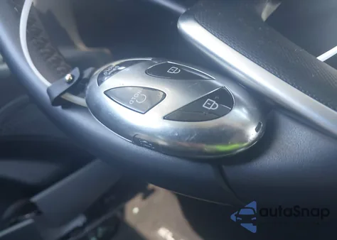 2024 Hyundai Elantra Sel z USA, uszkodzony, nr VIN KMHLS4DG8RU734487